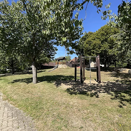 Blick auf den Spielplatz Schafhof