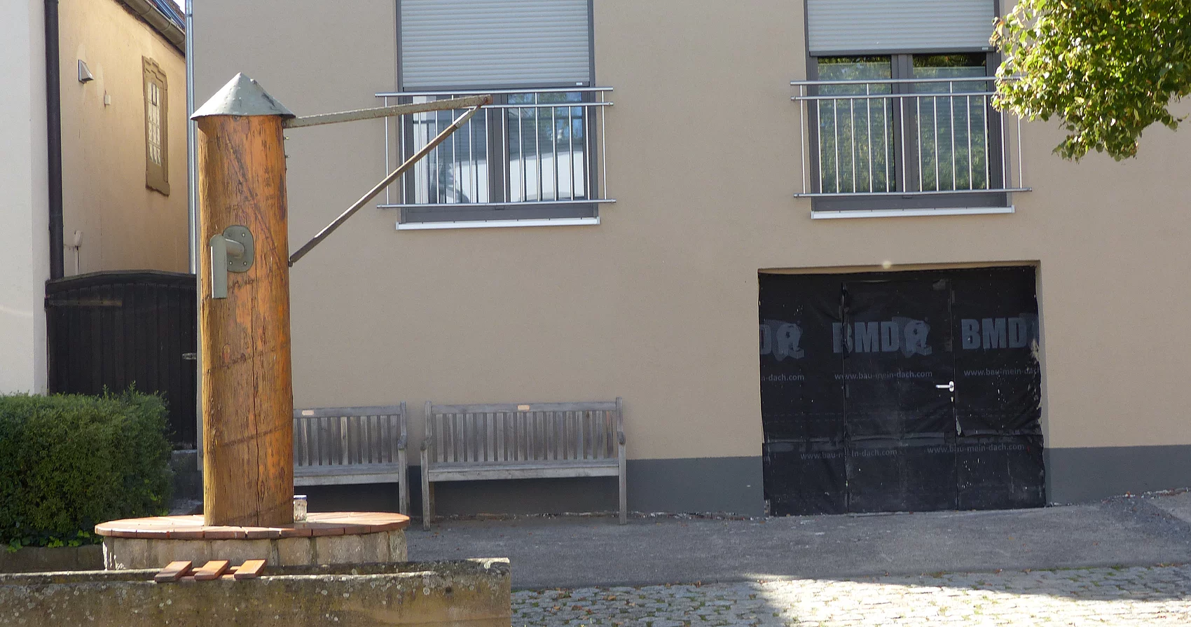 Dorfbrunnen in Steinfeld